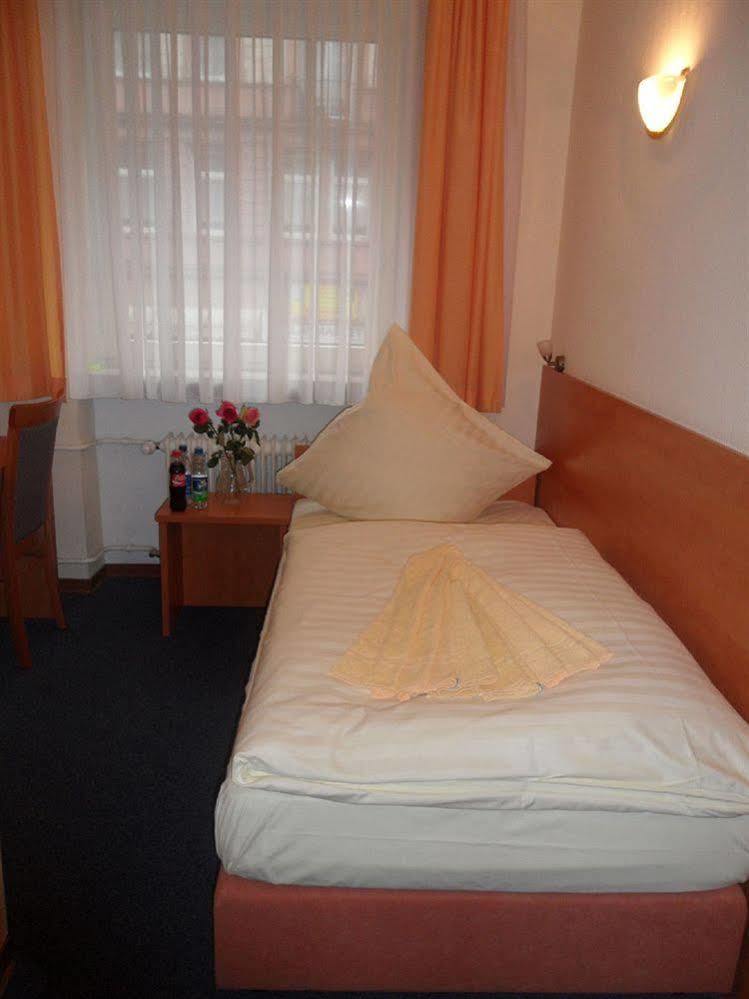 Hotel Union Frankfurt am Main Buitenkant foto